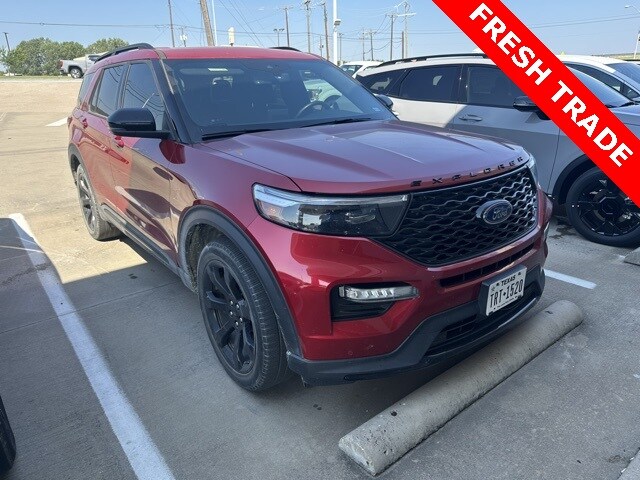 2023 Ford Explorer ST photo 3