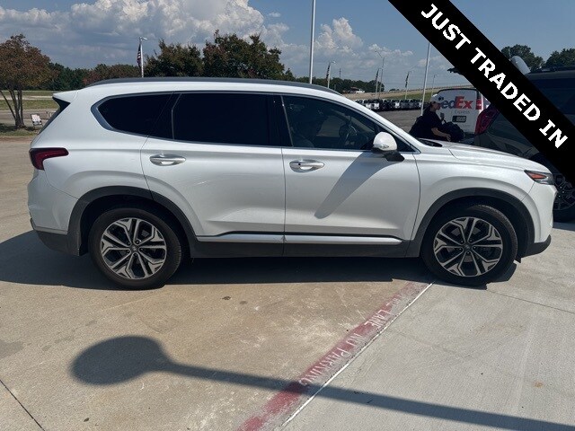2019 Hyundai Santa Fe Ultimate photo 2