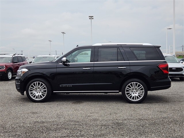 2023 Ford Expedition Platinum photo 4