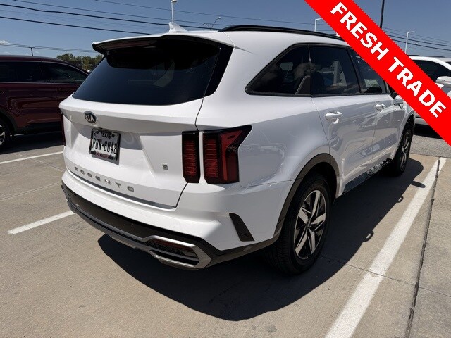 2021 Kia Sorento S photo 2