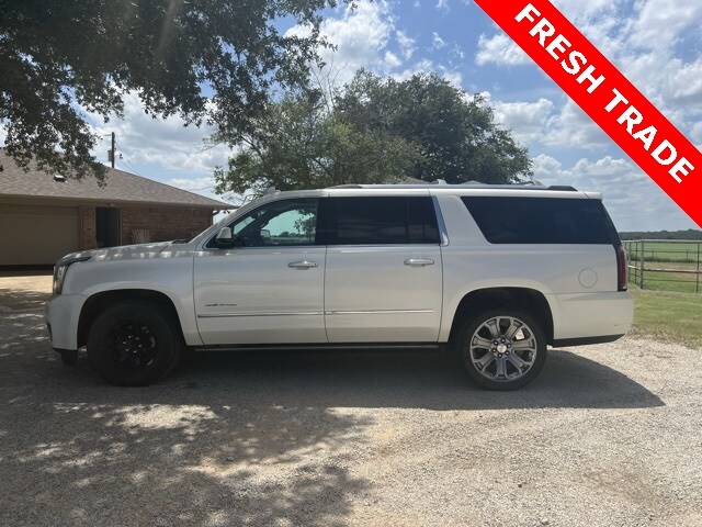 2015 Gmc Yukon XL Denali photo 2