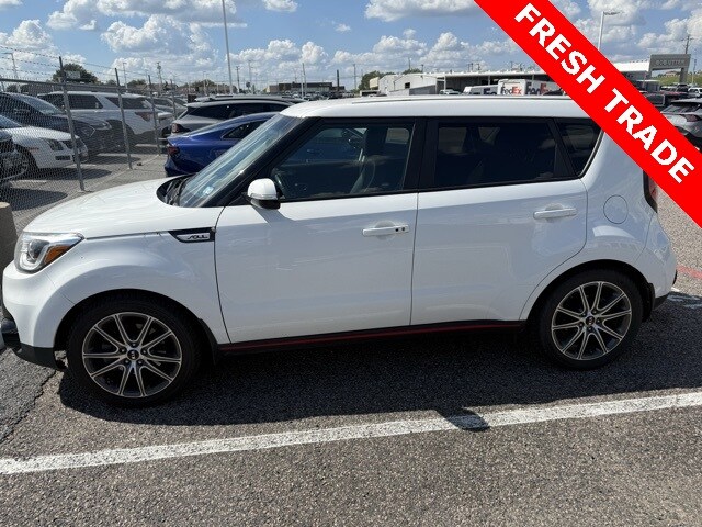 2018 Kia Soul Exclaim photo 2