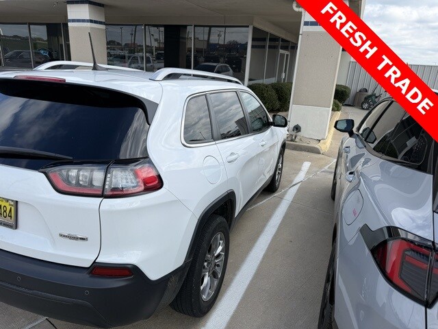 2021 Jeep Cherokee Latitude photo 3