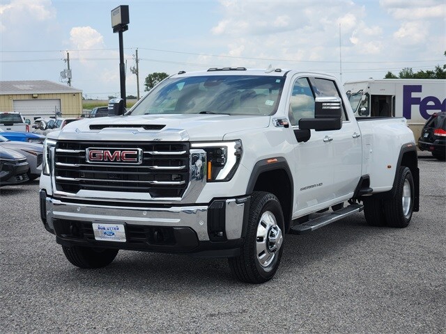 2024 Gmc Sierra HD SLT photo 3