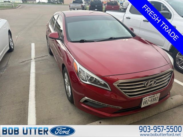 Used 2015 Hyundai Sonata SE with VIN 5NPE24AF5FH095788 for sale in Sherman, TX