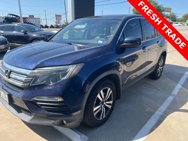 2017 Honda Pilot EX-L photo 2