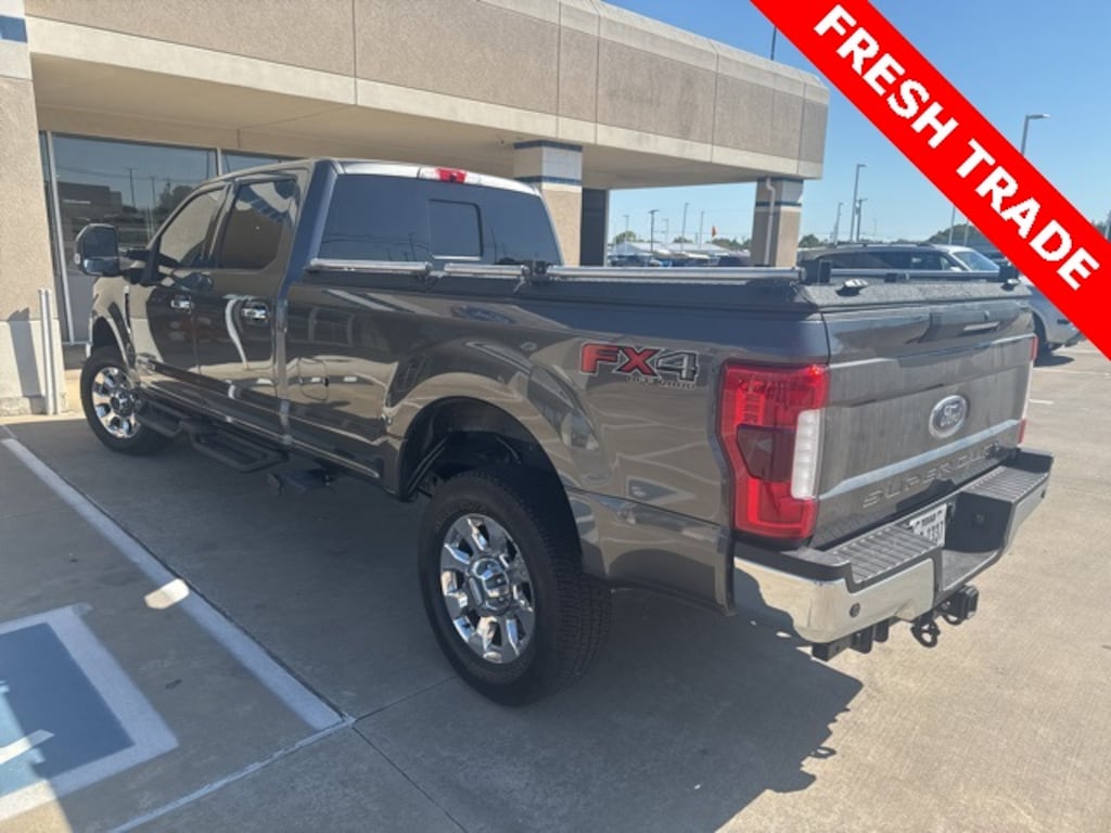 Used 2017 Ford F-350SD Lariat Truck Crew Cab