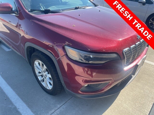 2019 Jeep Cherokee Latitude photo 2