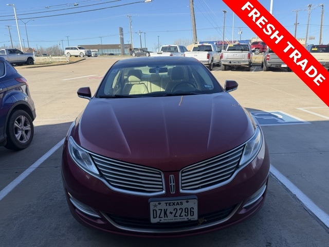 2014 Lincoln MKZ Hybrid's photo