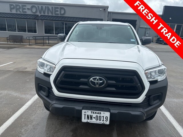 2022 Toyota Tacoma SR photo 2