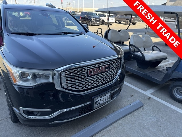 2019 GMC Acadia Denali's photo