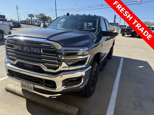 2025 Ram 2500 Laramie photo 2