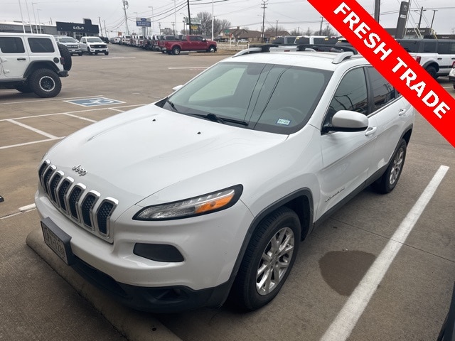Used 2015 Jeep Cherokee Latitude with VIN 1C4PJMCB0FW715642 for sale in Sherman, TX