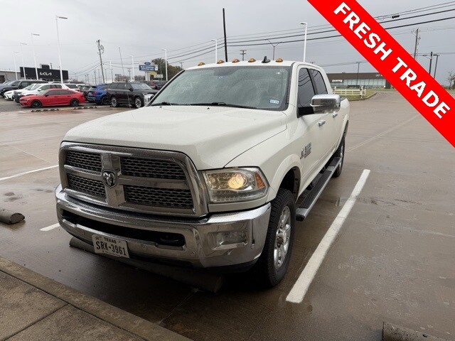 2016 Ram 2500 Laramie photo 2
