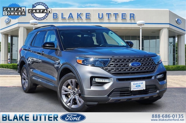 2022 Ford Explorer XLT's photo