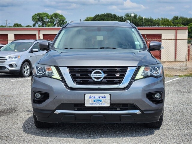 2020 Nissan Pathfinder SL photo 2