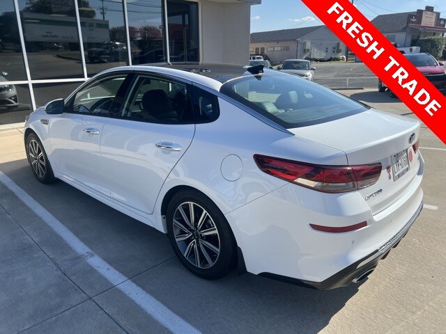 2019 Kia Optima EX photo 4