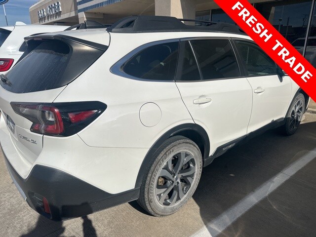 2022 Subaru Outback Limited photo 3