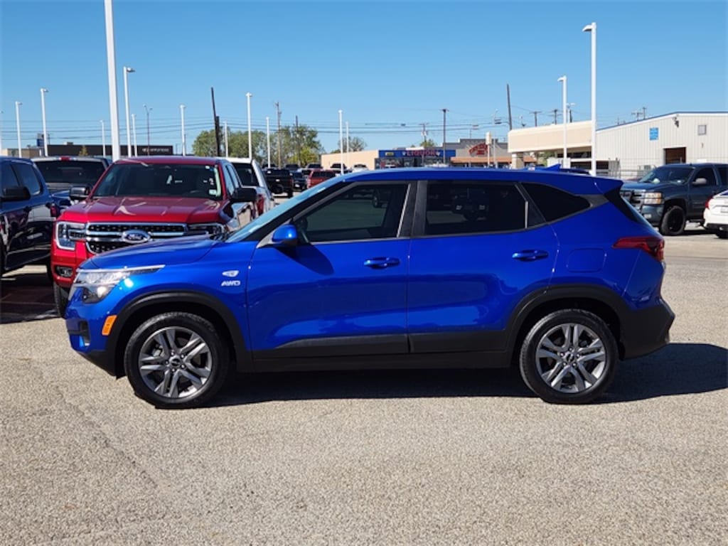 Used 2022 Kia Seltos LX SUV