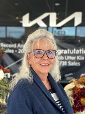 Staff member Theresa Styron from ID_257f9ee0fd96