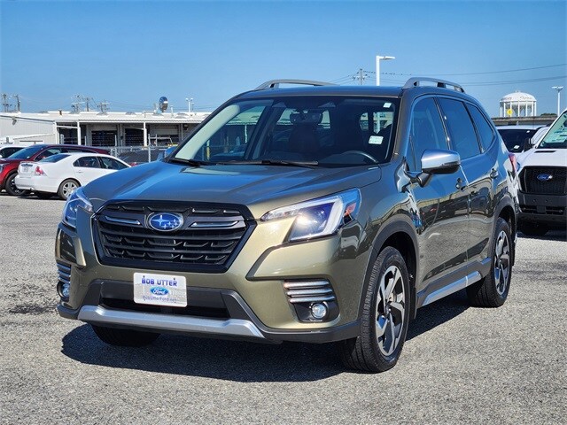 2023 Subaru Forester Touring photo 3