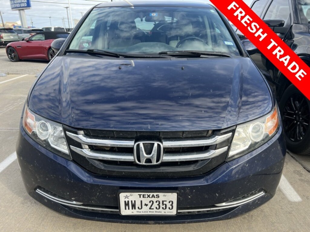 Used 2016 Honda Odyssey SE Van Passenger Van
