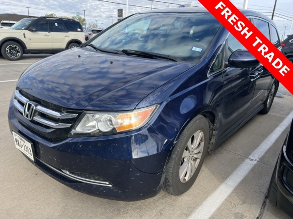 Used 2016 Honda Odyssey SE Van Passenger Van
