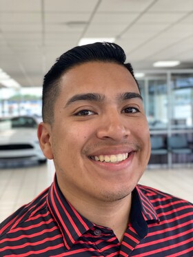 Staff member Daniel De La Cruz from ID_257f9ee0fd96