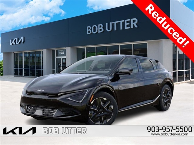 2025 Kia EV6 Wind's photo