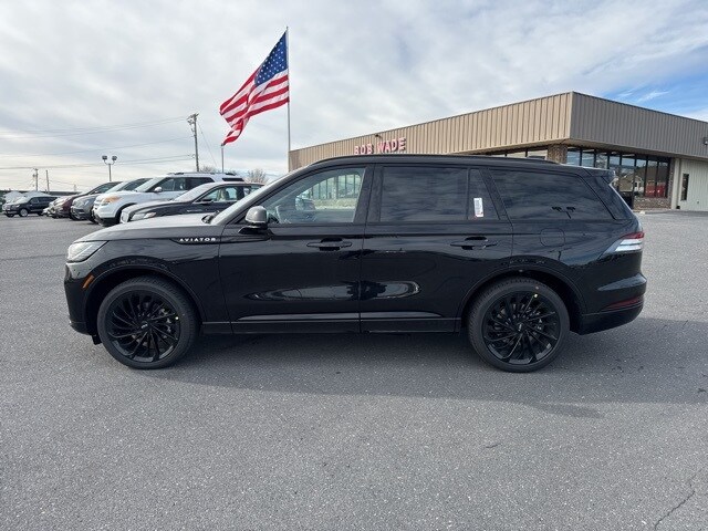 2025 Lincoln Aviator Reserve photo 2
