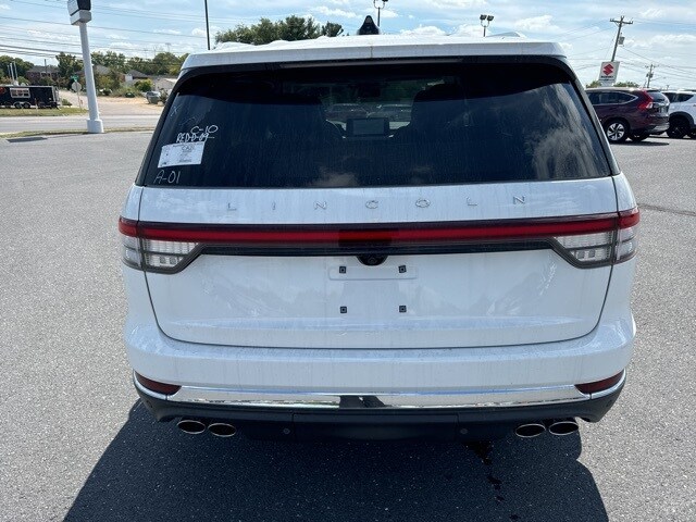 2025 Lincoln Aviator Reserve photo 4