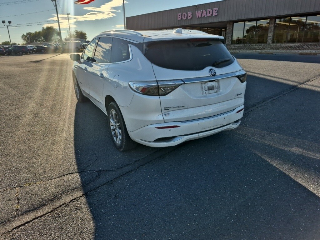 2024 Buick Enclave Avenir photo 3