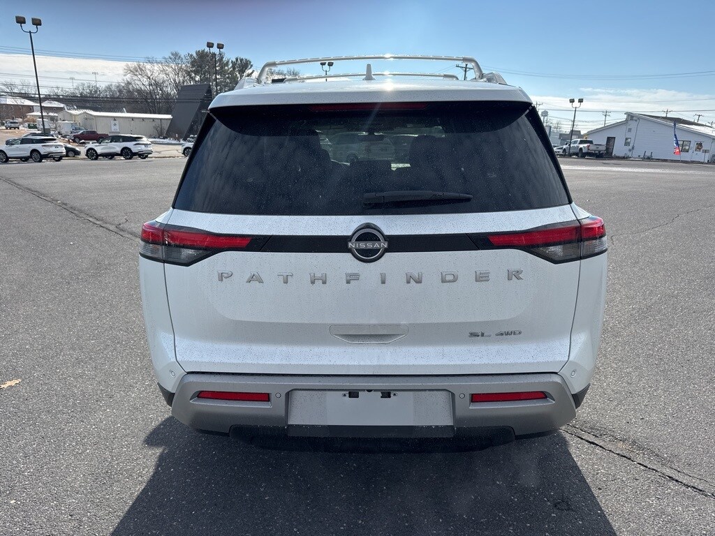 Used 2025 Nissan Pathfinder SL SUV