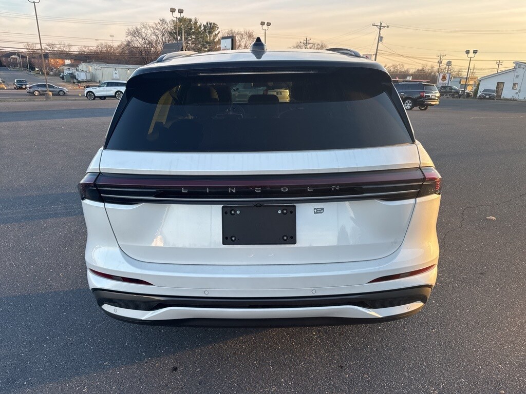 2026 Lincoln Nautilus Reserve photo 4