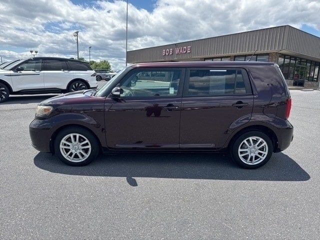 Used 2008 Scion xB Base with VIN JTLKE50E881035799 for sale in Harrisonburg, VA