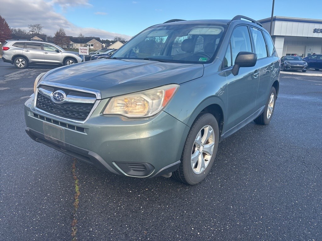 2015 Subaru Forester 2.5i photo 2