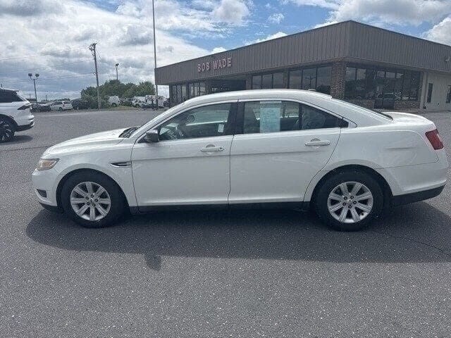Used 2011 Ford Taurus SE with VIN 1FAHP2DW1BG120253 for sale in Harrisonburg, VA