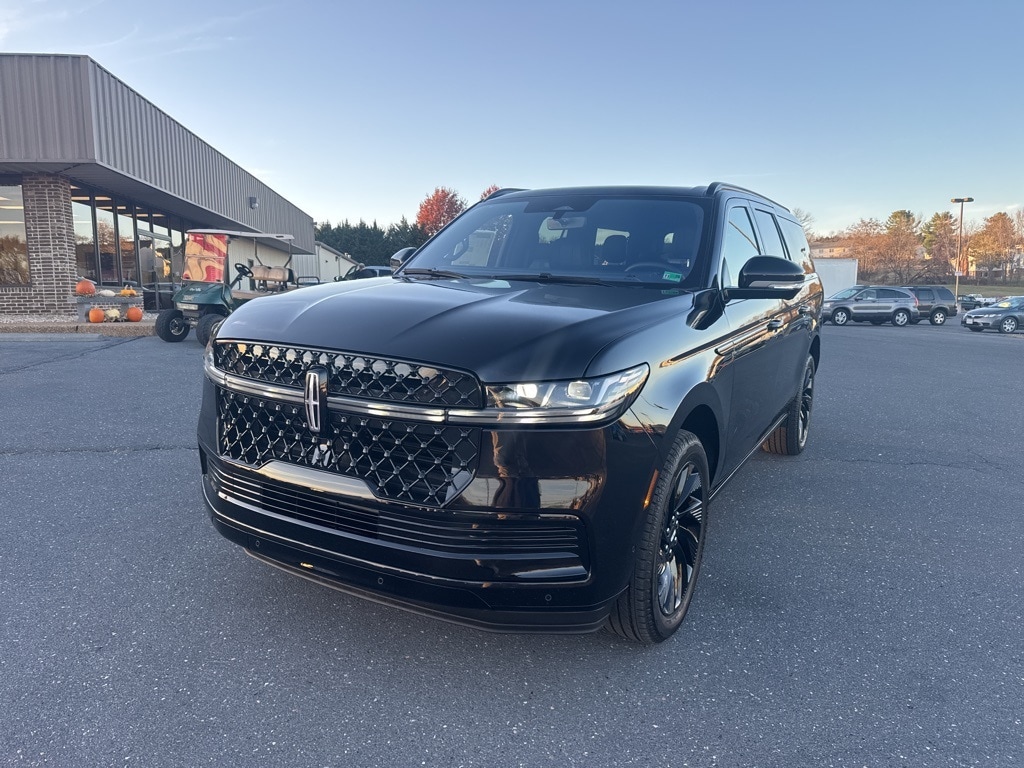 2025 Lincoln Navigator Reserve L's photo