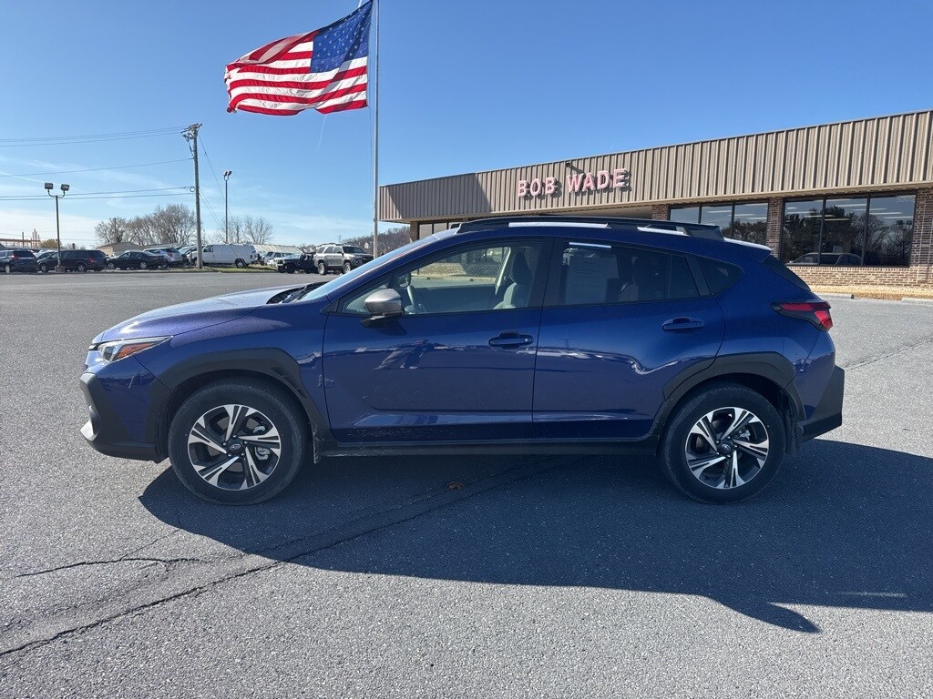 2025 Subaru Crosstrek Premium photo 2