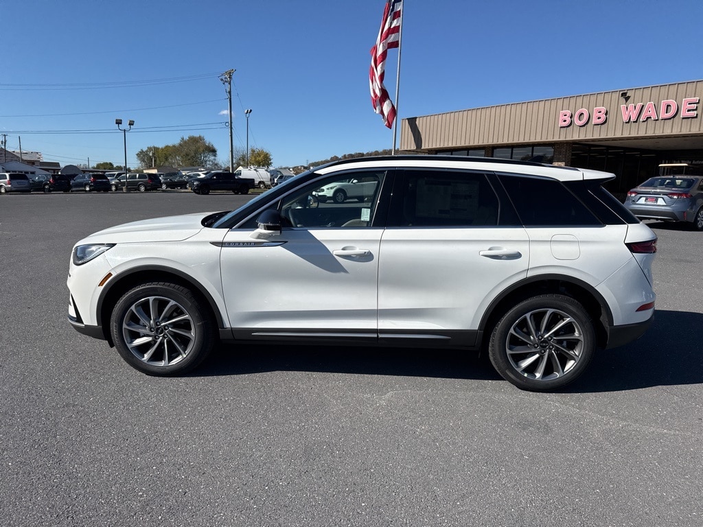 2026 Lincoln Corsair Premiere photo 2