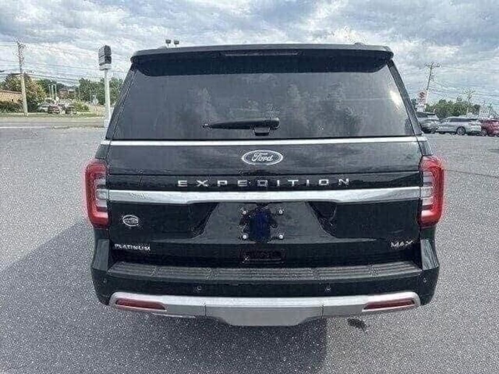 Used 2024 Ford Expedition Max Platinum SUV