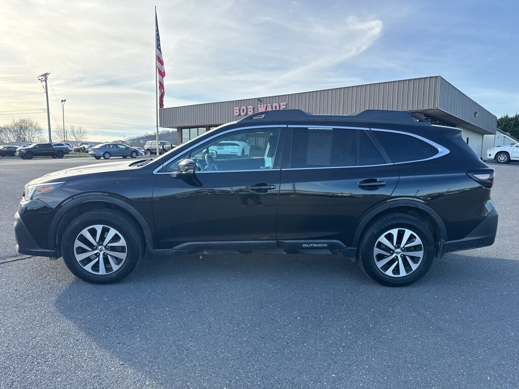 2020 Subaru Outback Premium photo 2