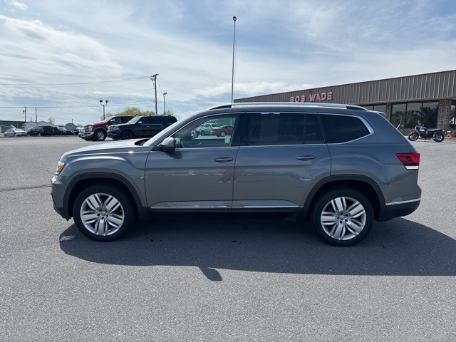 Used 2018 Volkswagen Atlas SEL Premium with VIN 1V2NR2CA8JC502636 for sale in Harrisonburg, VA