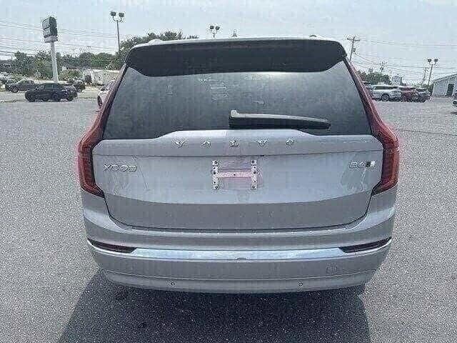 2025 Volvo XC90 photo 4