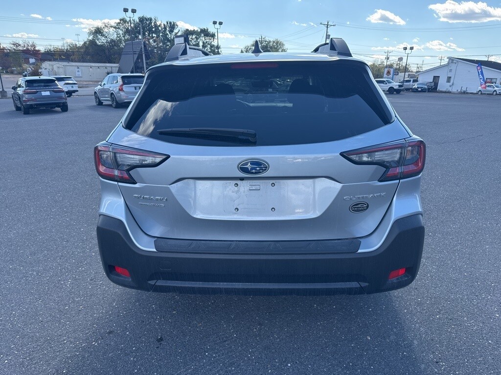 2025 Subaru Outback Premium photo 2