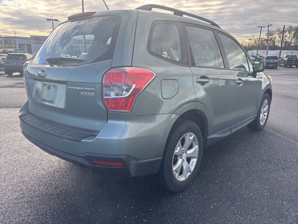 2015 Subaru Forester 2.5i photo 4