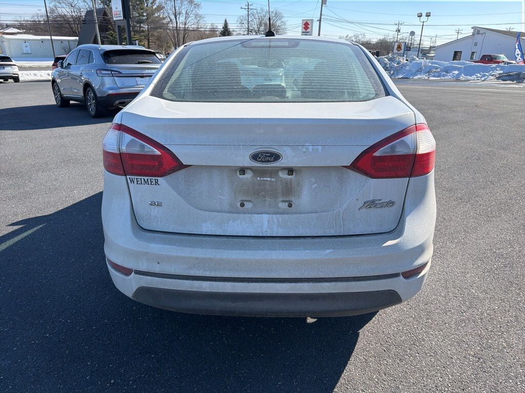 Used 2016 Ford Fiesta SE Sedan