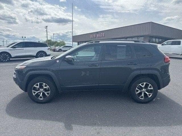 Used 2017 Jeep Cherokee Trailhawk with VIN 1C4PJMBS7HW524918 for sale in Harrisonburg, VA