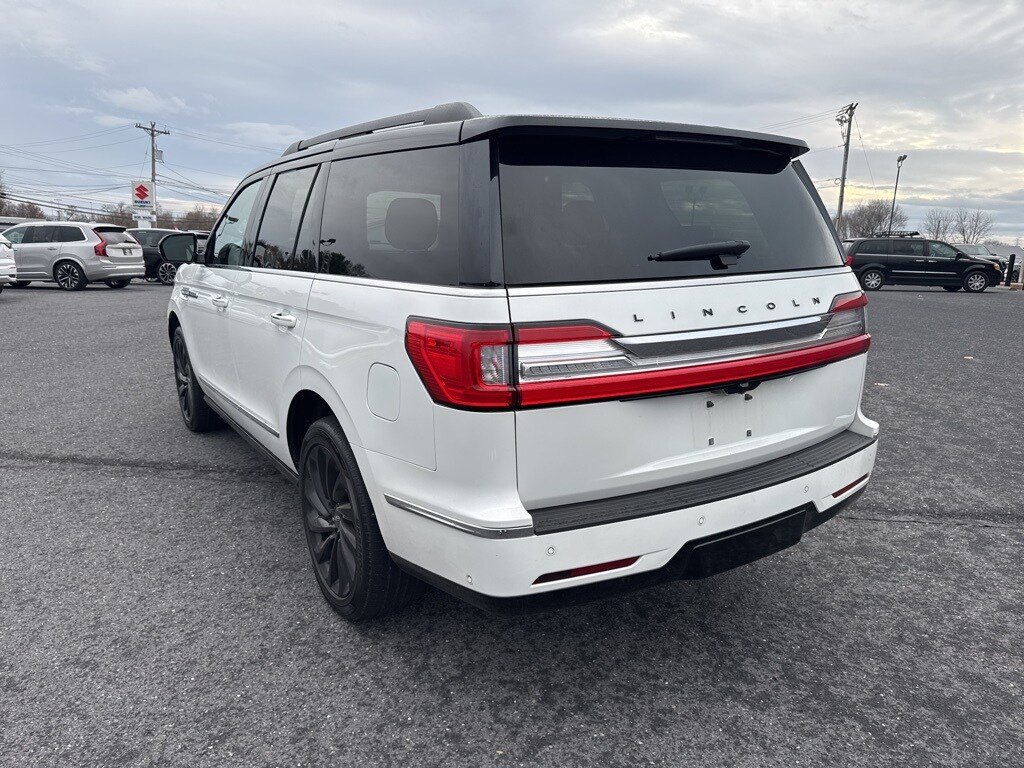 2021 Lincoln Navigator Black Label photo 3