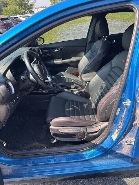 2024 Kia Forte GT photo 2